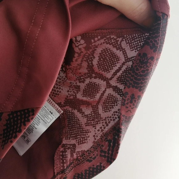 Adidas by Stella McCartney Run Leo 1/4 Zip Tank with Mesh Sides Vent Back Medium - Picture 9 of 14